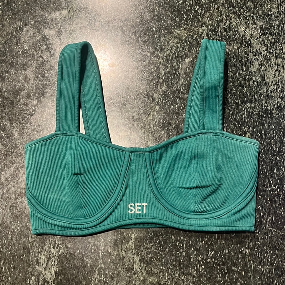 NWOT SET ACTIVE contour bra MOJITO